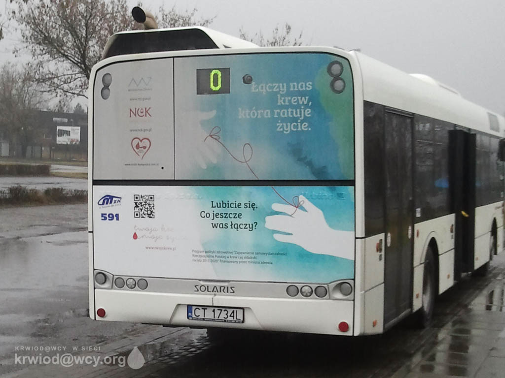 Autobus promujący krwiodawstwo